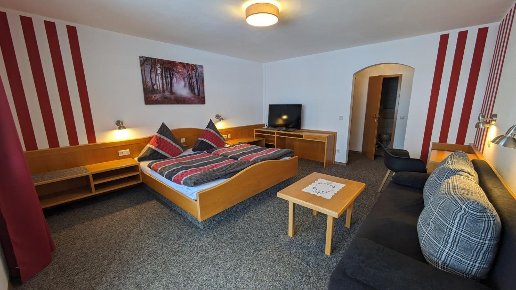 Doppelzimmer mit Balkon